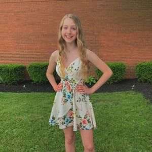 Meet your Posher, Ella